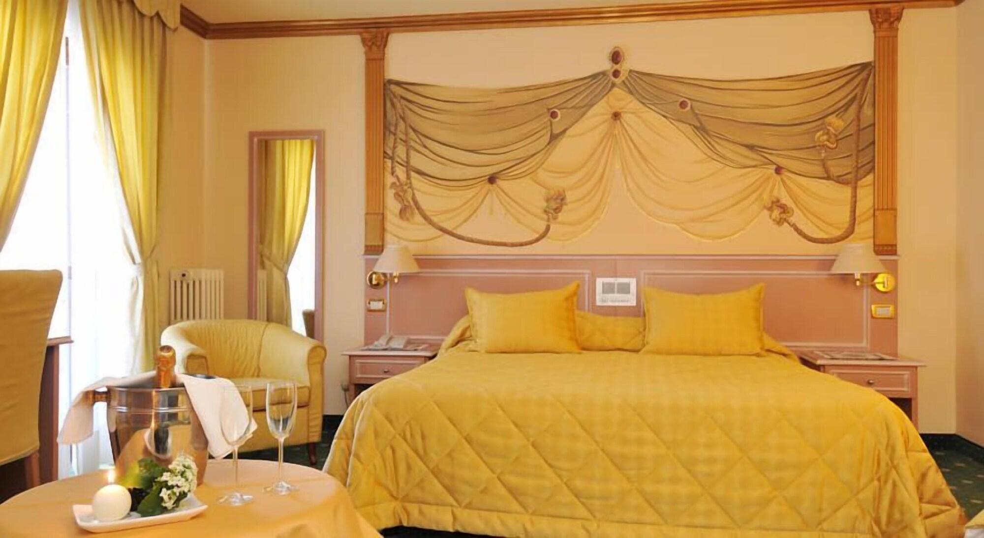 Hotel Miramonti Madonna Buitenkant foto