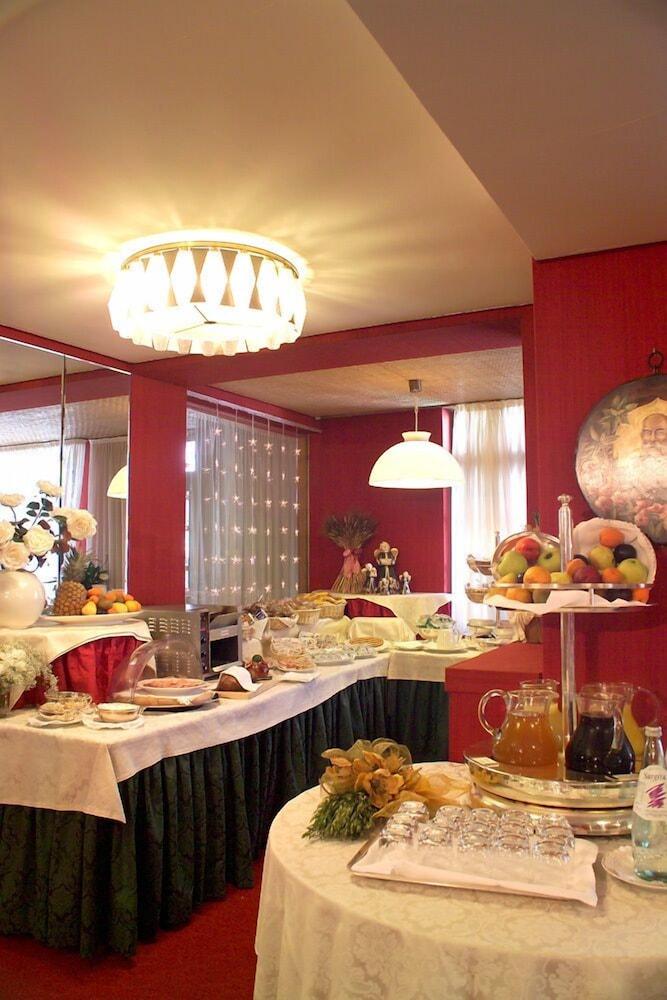 Hotel Miramonti Madonna Buitenkant foto