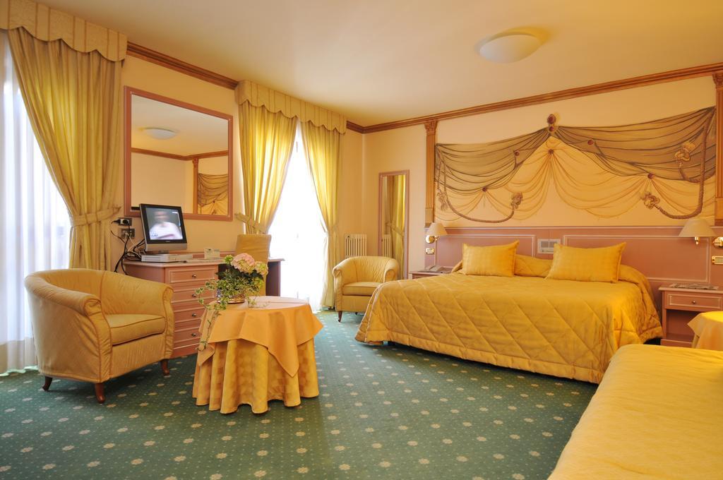 Hotel Miramonti Madonna Buitenkant foto